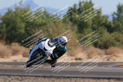 media/Nov-06-2022-SoCal Trackdays (Sun) [[208d2ccc26]]/Turn 7 Set 2 (1050am)/